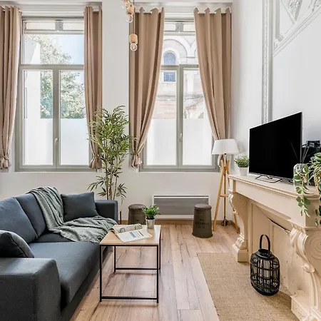 Charmant & Spacieux Appartement En Coeur De Ville Saint-Etienne  Exterior photo